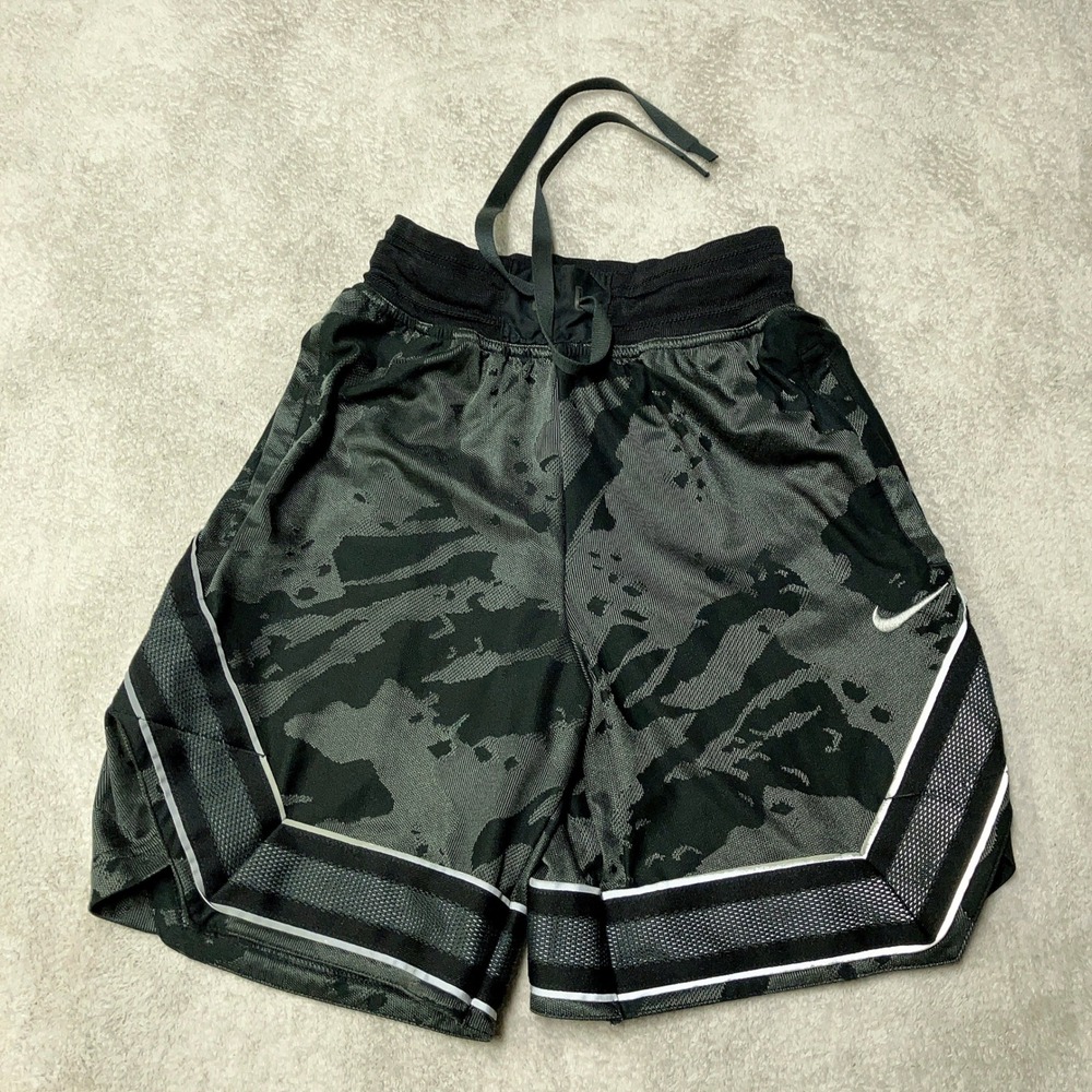 Nike Dri-Fit ADV Camo Basketball Shorts Gray Black Athletic DX0329-010 Mens XS